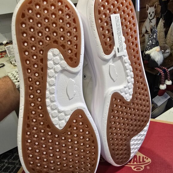 Vans Old Skool Overt CC Checkerboard White Skate Shoes Men’s Sz 10 VN0A7Q5ETDC - Picture 8 of 9